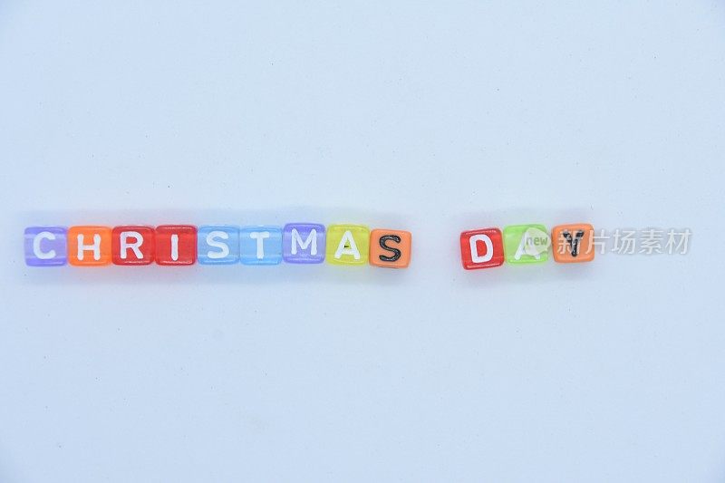 由字母立方体组成的单词CHRISTMAS DAY